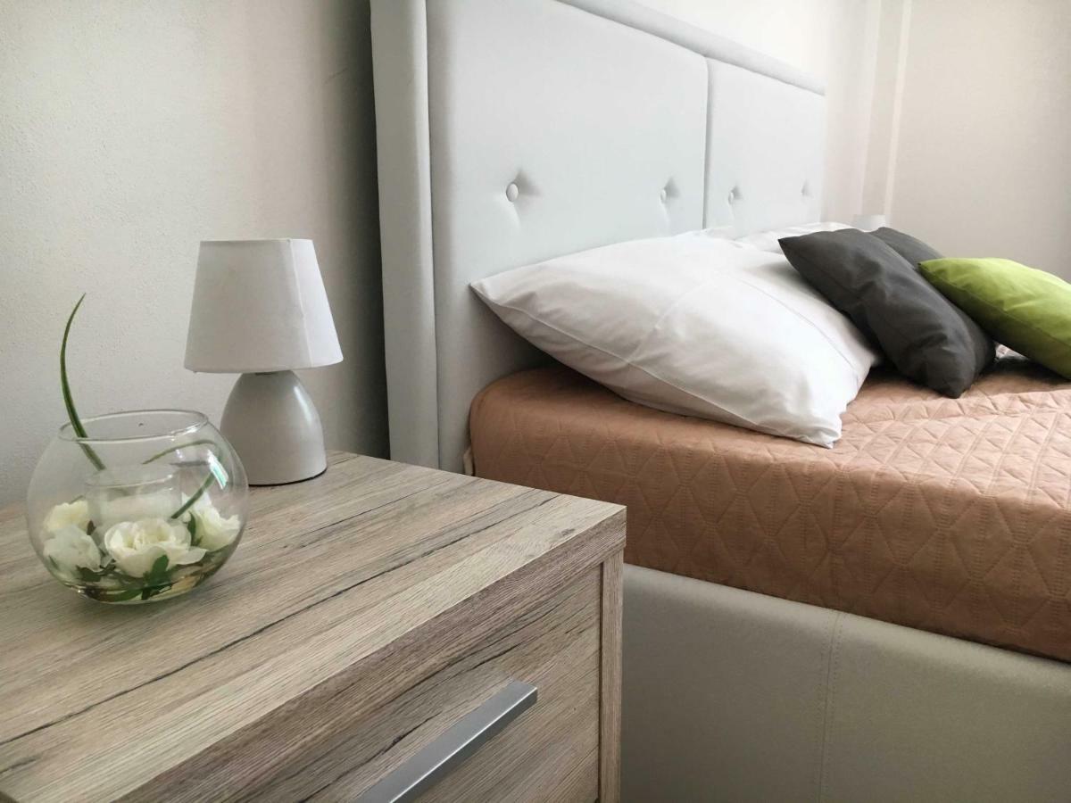 Villa Del Falso Pepe Avola Eksteriør billede